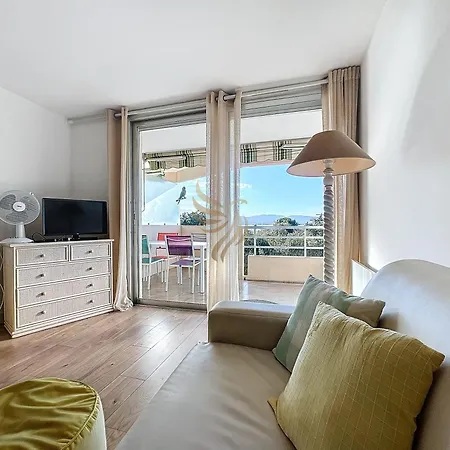 Apt 4 Ppl, Terrace, Pool, A/C Saint-Raphaël