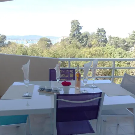 Apartmán 4 P, Sea View, Terraces, Swimming Pool, A/c *